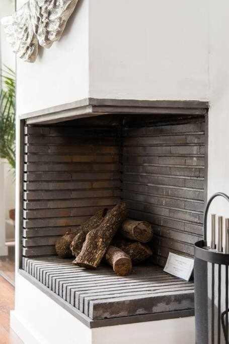 Lujoso Apartamento Con Patio En Triana Sevilla Exterior photo