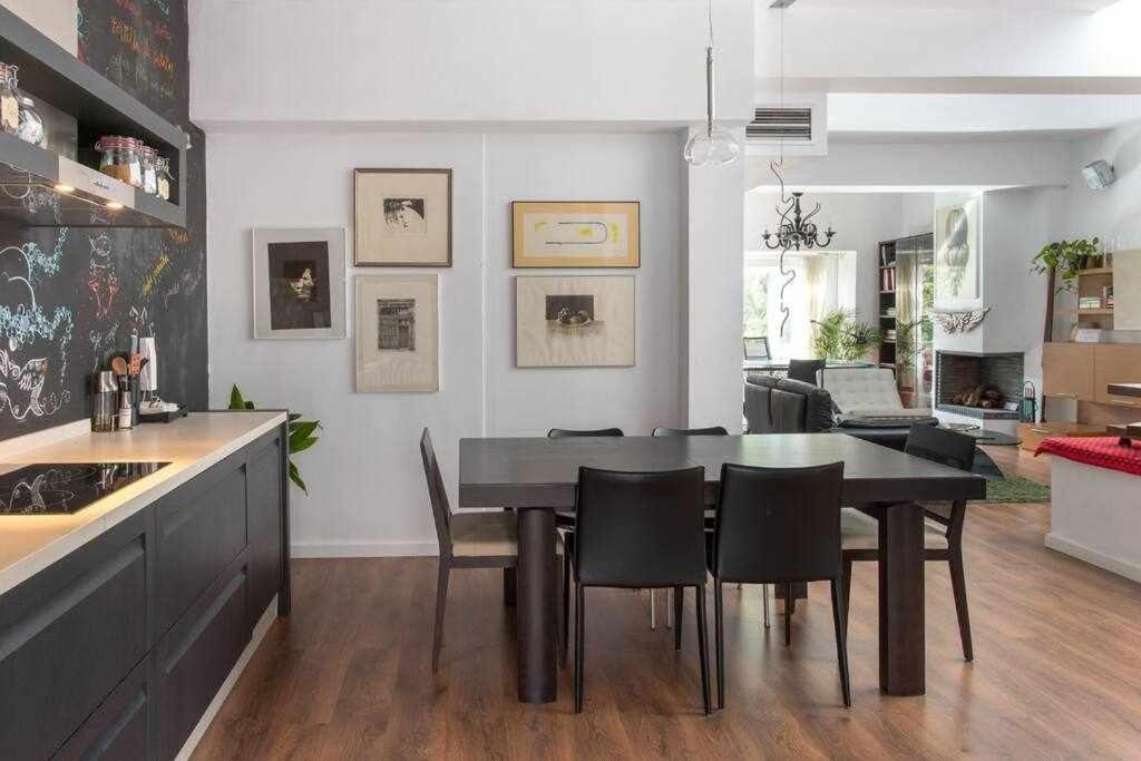 Lujoso Apartamento Con Patio En Triana Sevilla Exterior photo