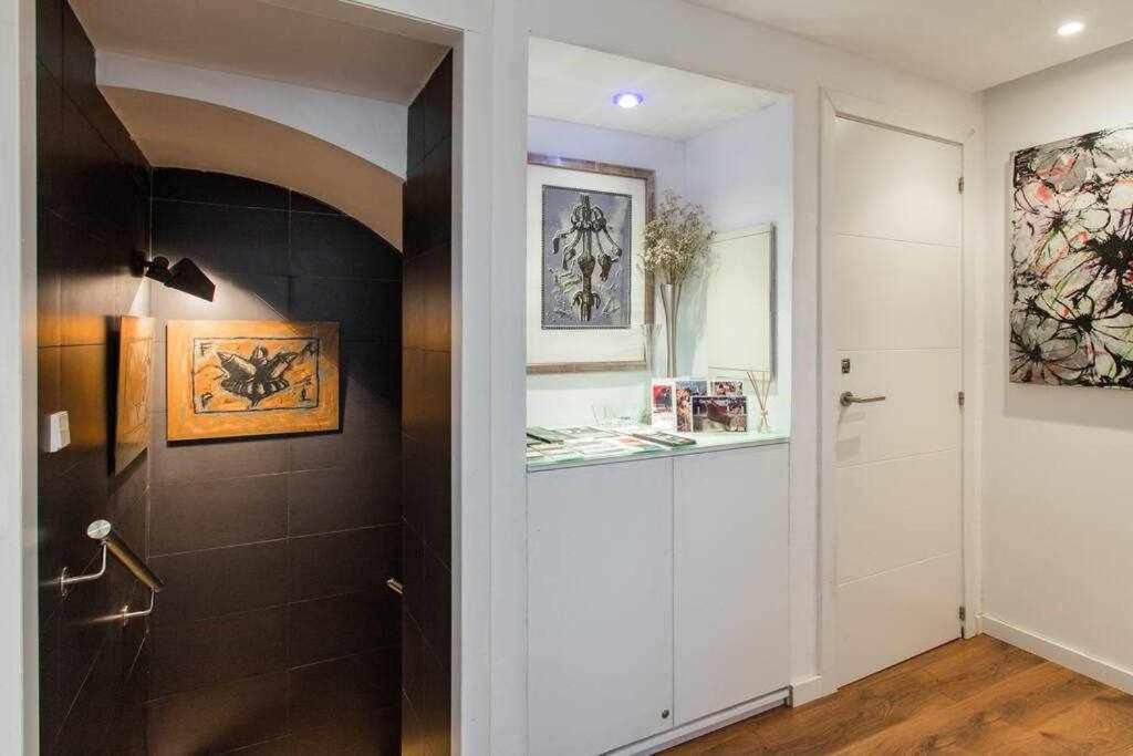 Lujoso Apartamento Con Patio En Triana Sevilla Exterior photo