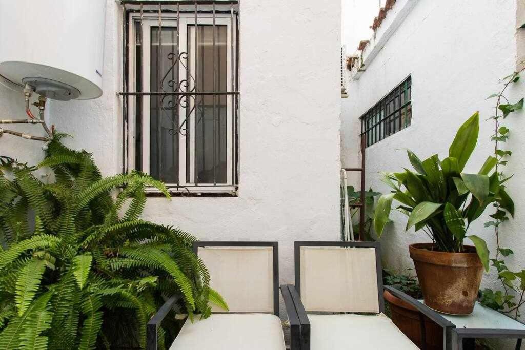 Lujoso Apartamento Con Patio En Triana Sevilla Exterior photo